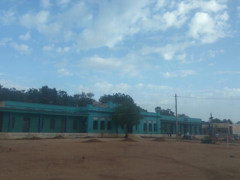 B M G High School, Challakere